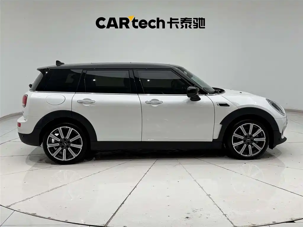 MINI Clubman 2023 — фото 12