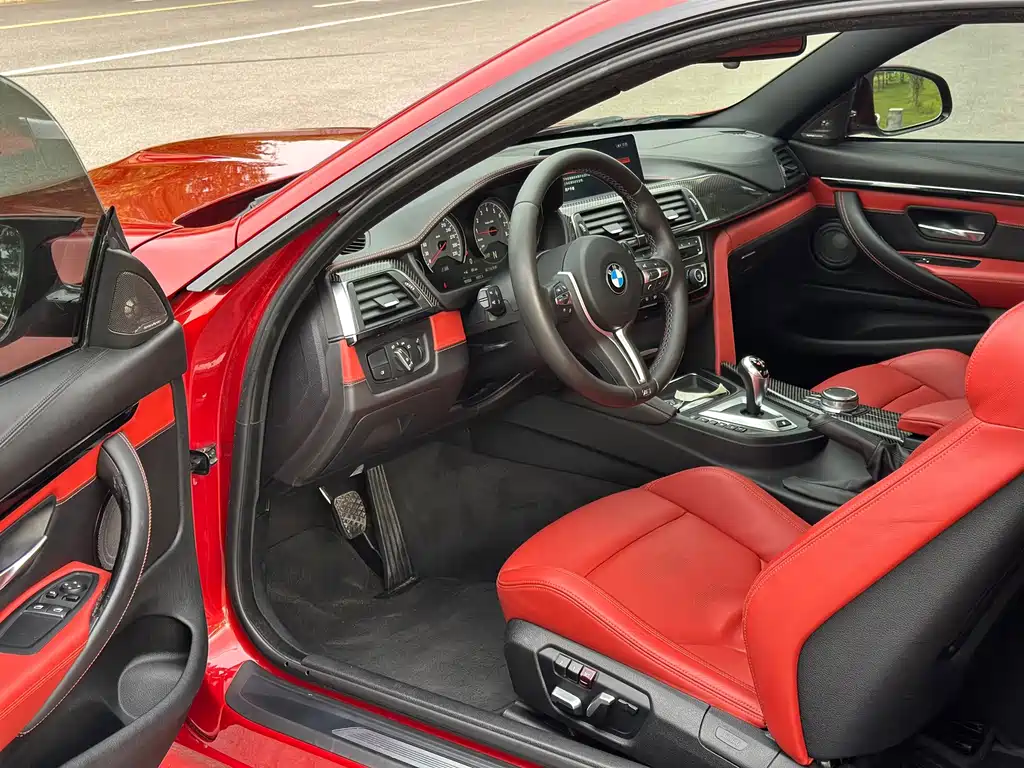 BMW M4 2018 — фото 12