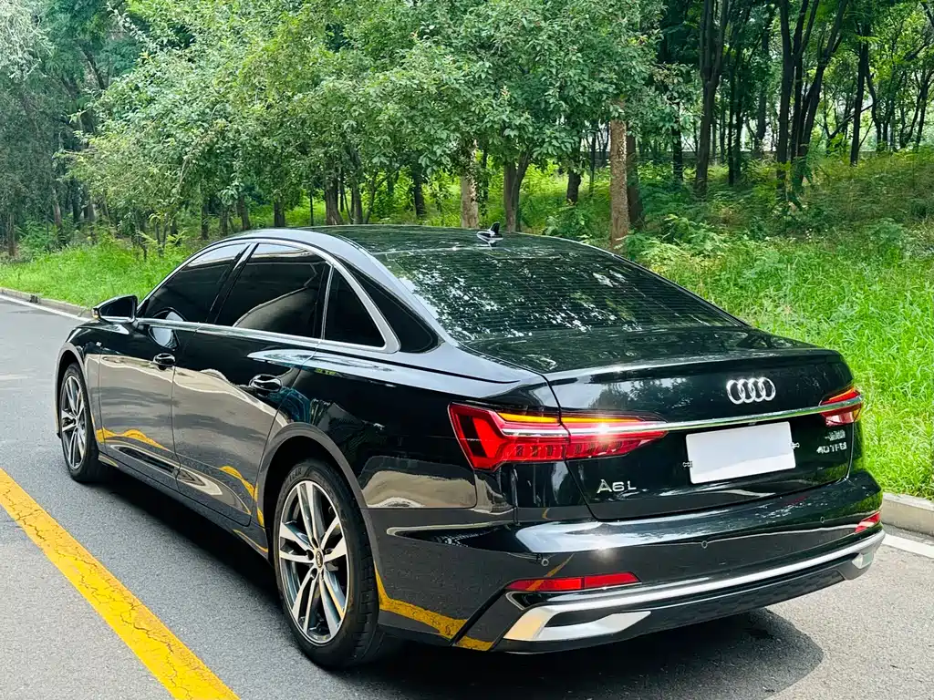 Audi A6L 2023 — фото 12