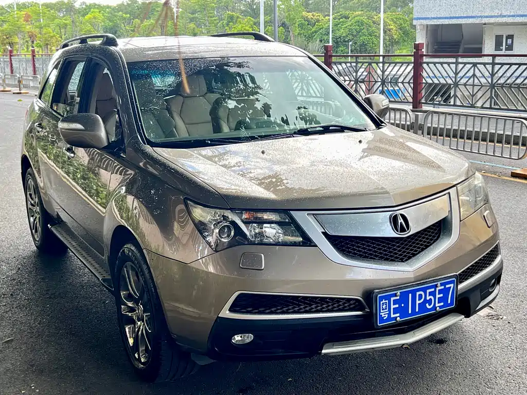 Acura MDX 2010