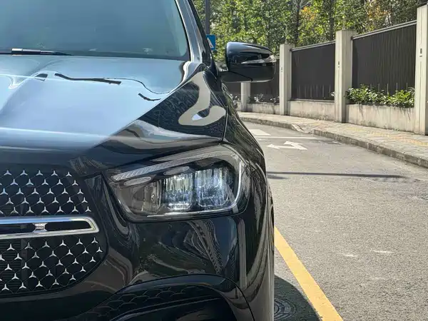 Mercedes-Benz GLE 2025