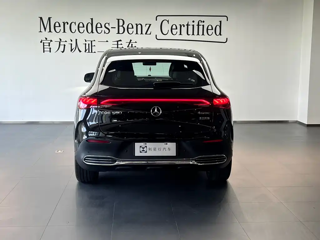 Mercedes-Benz EQE SUV 2025 — фото 12