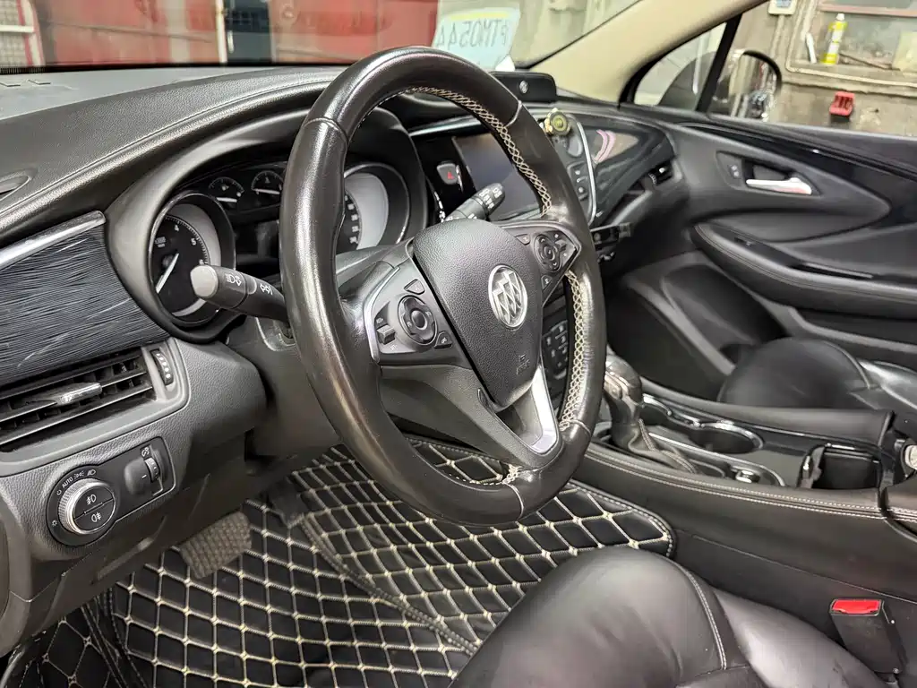 Buick Envision Plus 2017 — фото 8