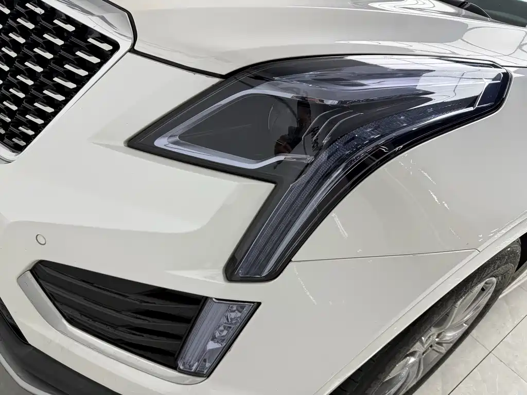 Cadillac XT5 2020 — фото 12