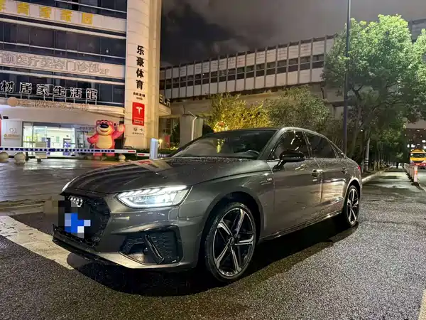 Audi A4L 2025