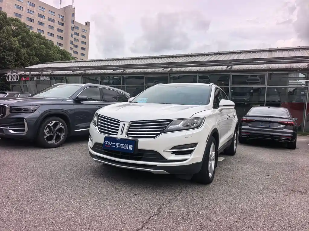Lincoln MKC 2016 — фото 1