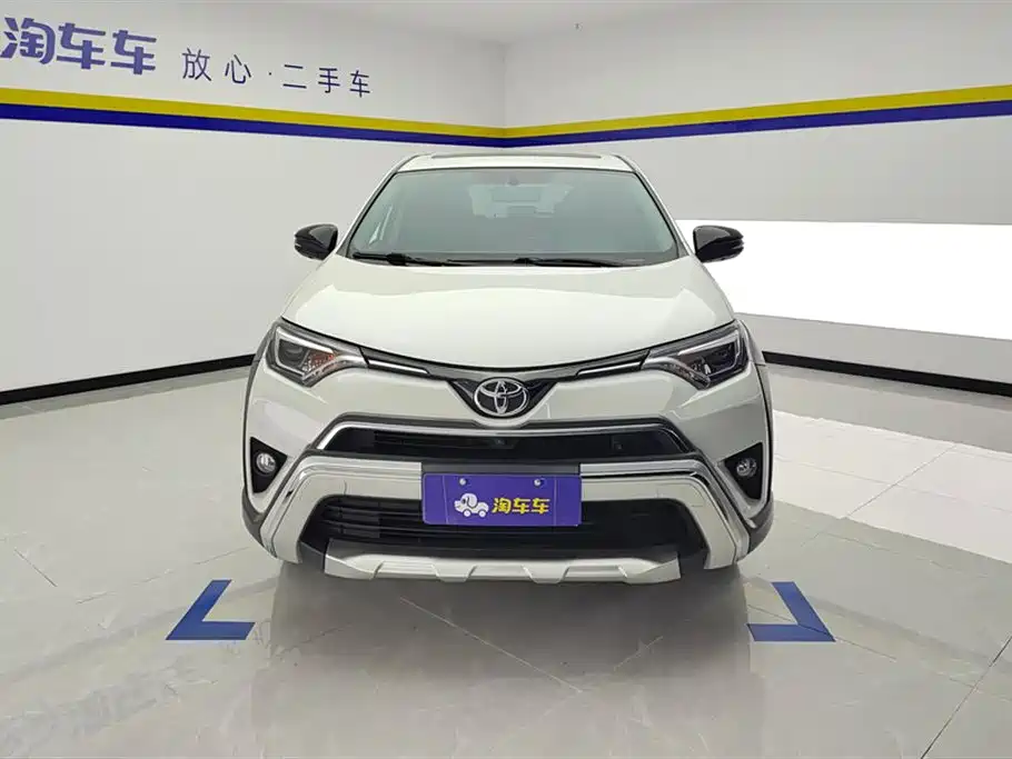 Toyota RAV4 2019 — фото 2