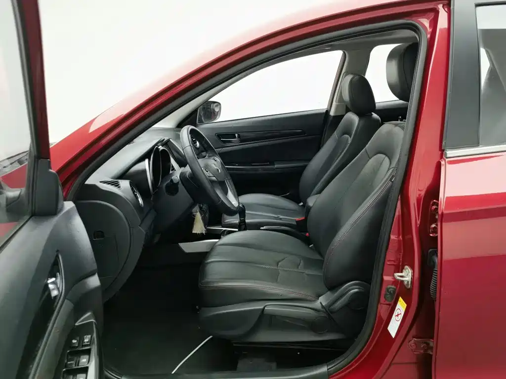 Changan Eado 2016 — фото 10