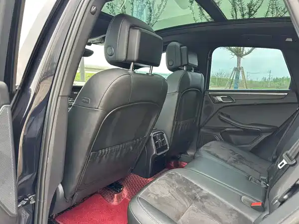 Porsche Macan 2014