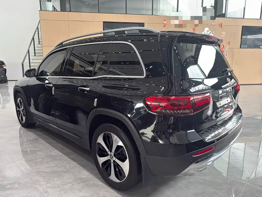 Mercedes-Benz GLB 2023 — фото 9
