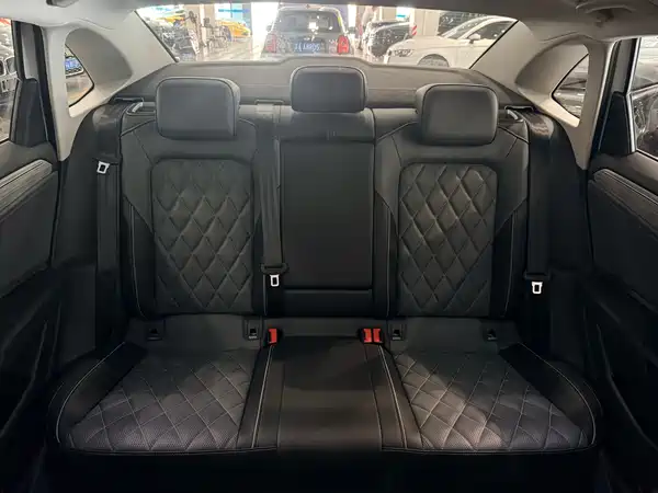 Volkswagen Sagitar 2024