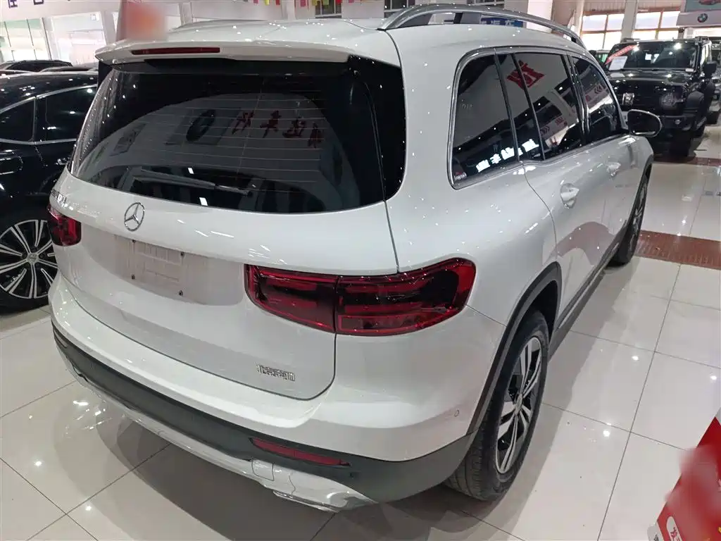 Mercedes-Benz GLB 2024 — фото 14