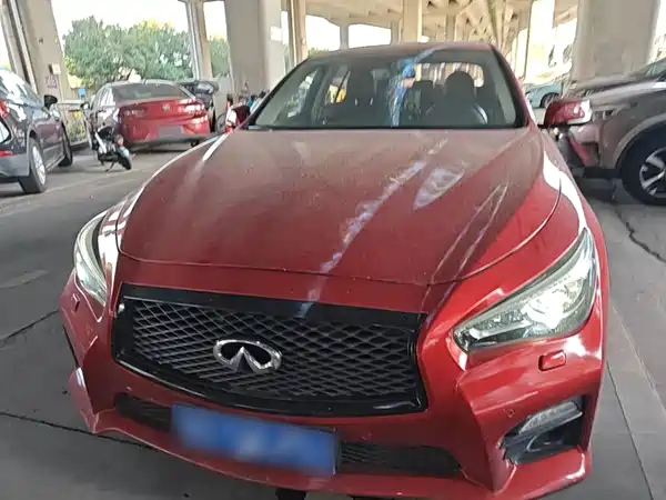 Infiniti Q50L 2015