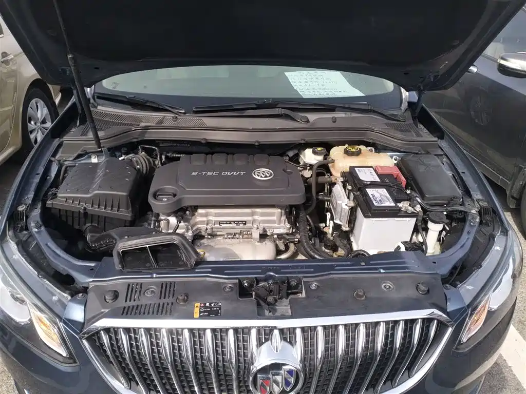 Buick Excelle 2015 — фото 16