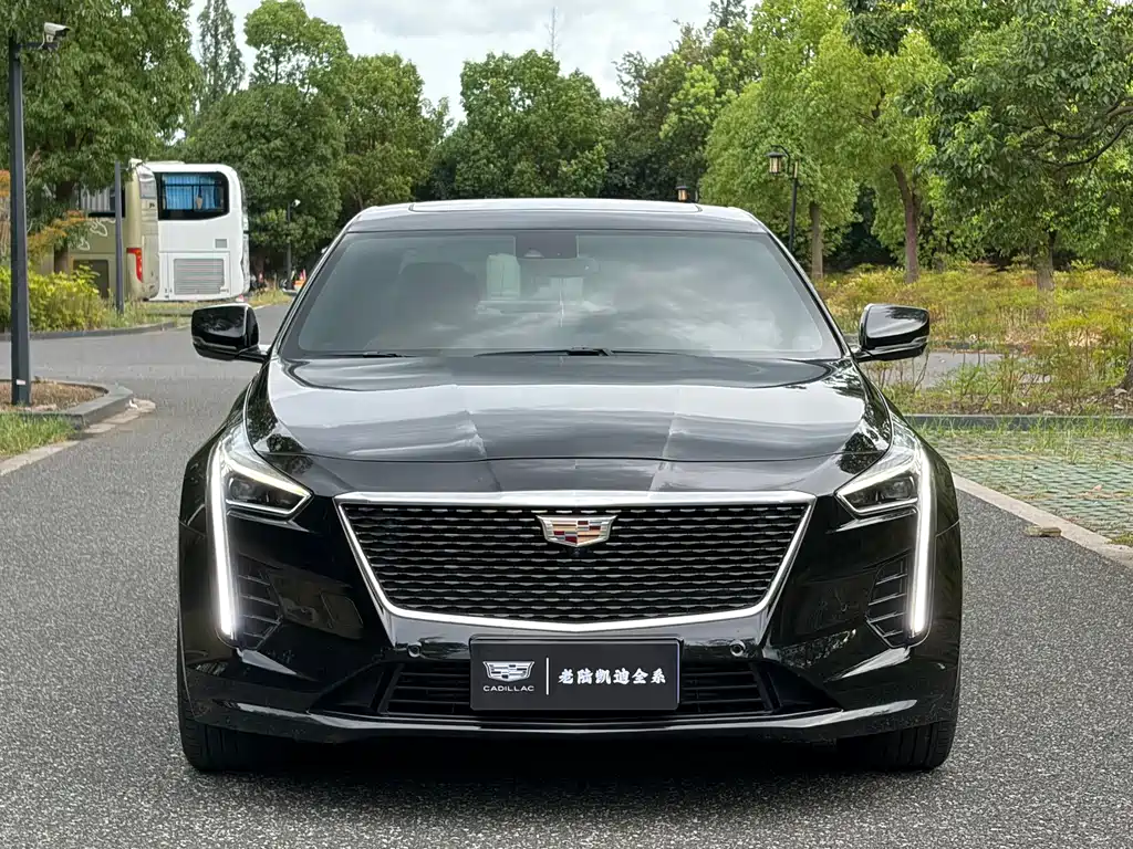 Cadillac CT6 2021 — фото 2