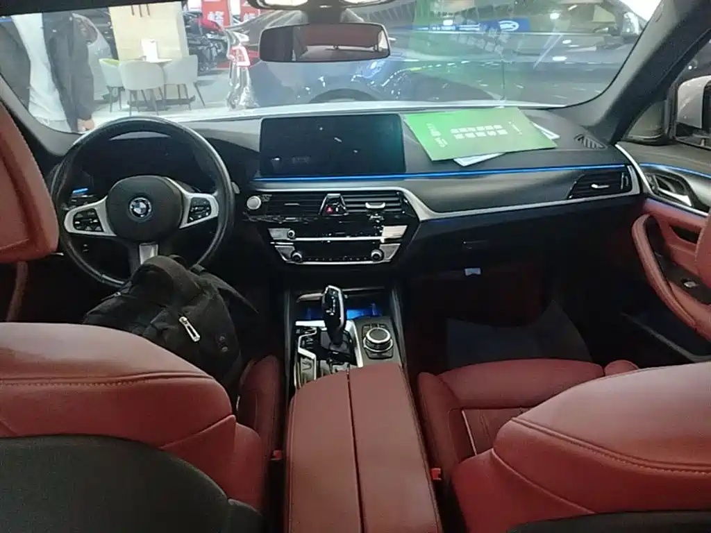 BMW 5 Series New Energy 2022 — фото 10