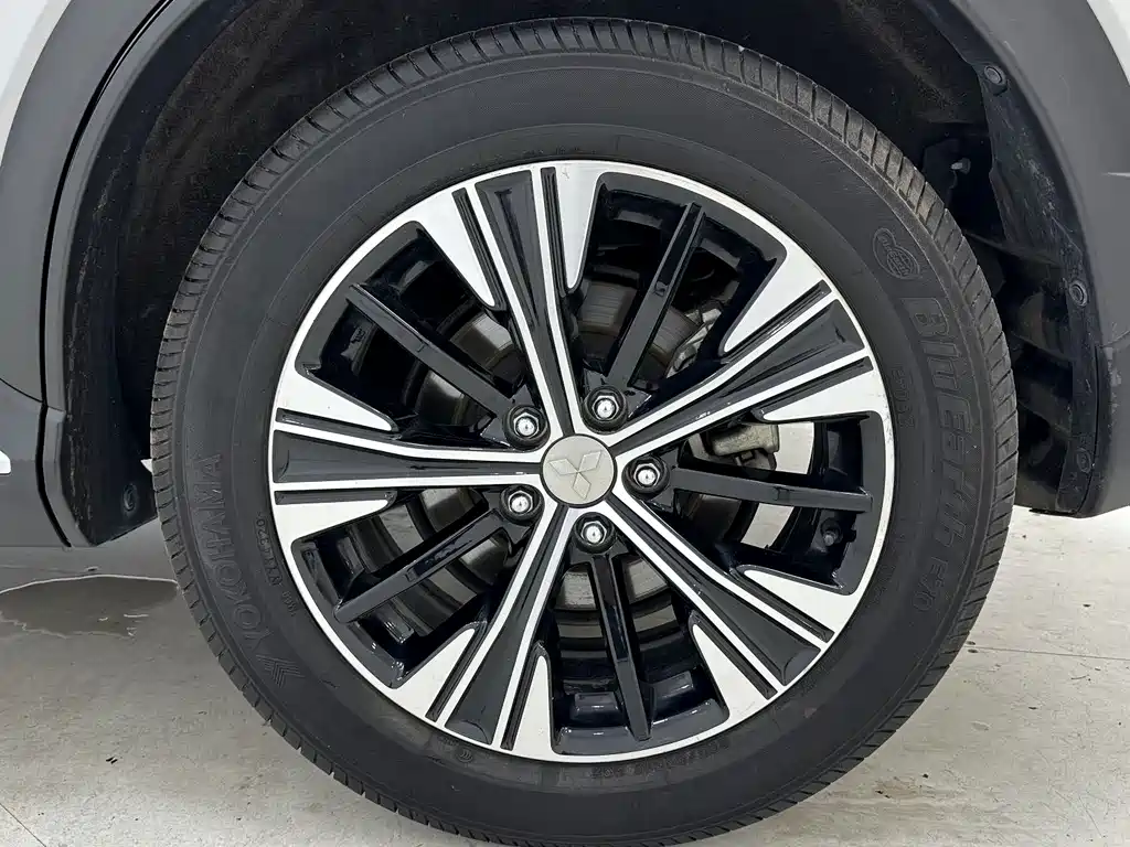 Mitsubishi Yige 2021 — фото 16