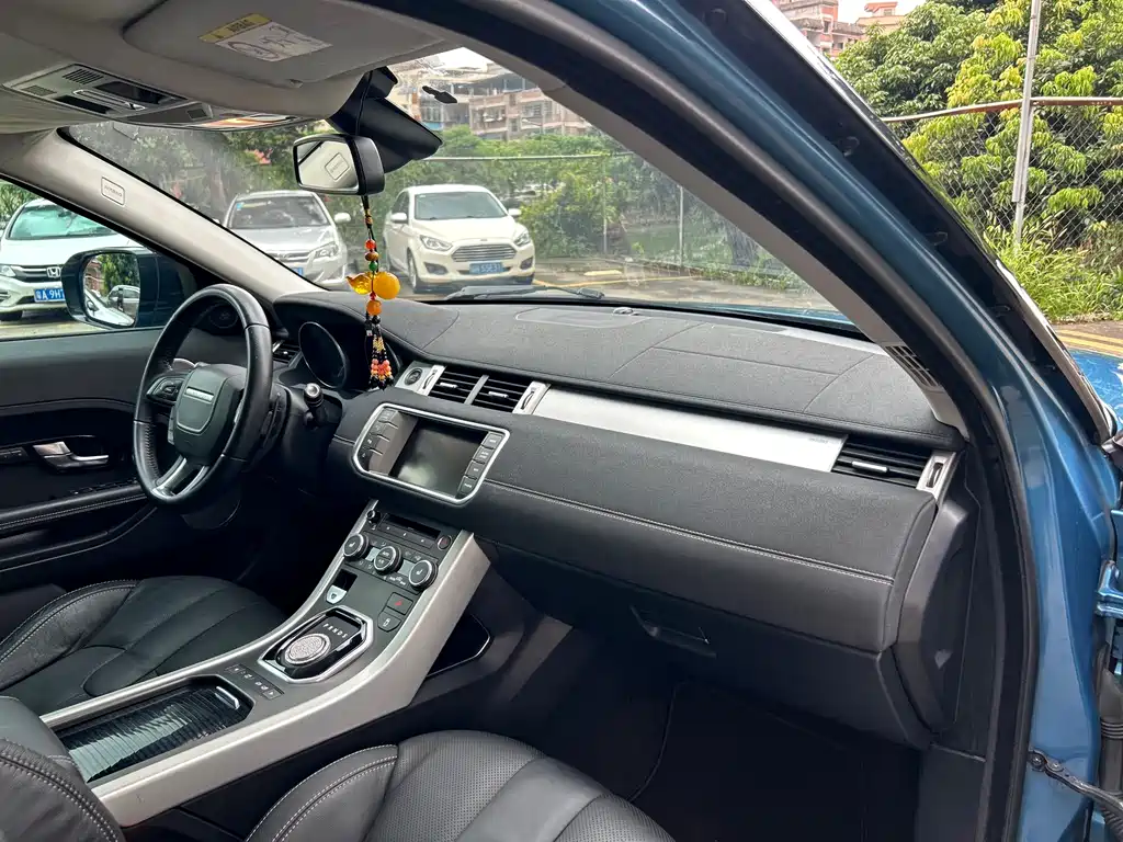 Land Rover Evoque 2013 — фото 34