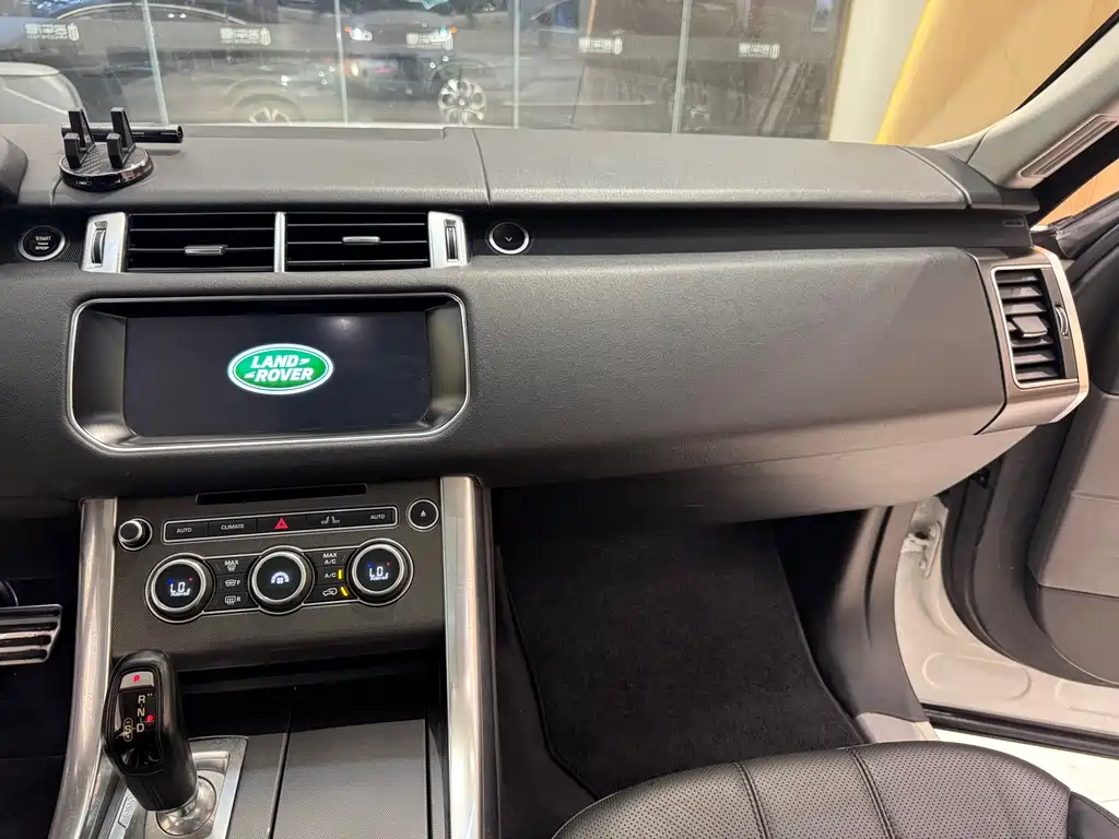 Land Rover Sport 2018 — фото 9