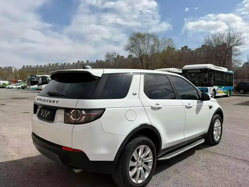 Land Rover Discovery Sport 2018 — фото 9