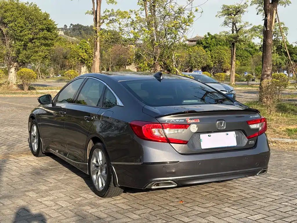 Honda Accord 2021 — фото 16