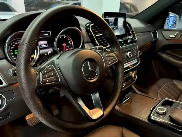 Mercedes-Benz GLE 2016