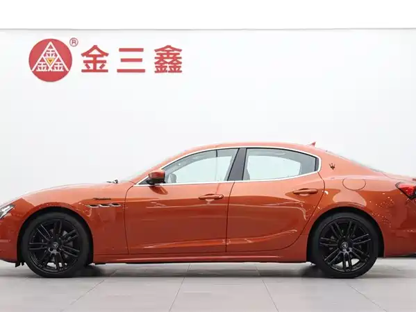 Maserati Ghibli 2022