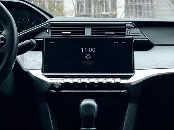 Peugeot 408 2022