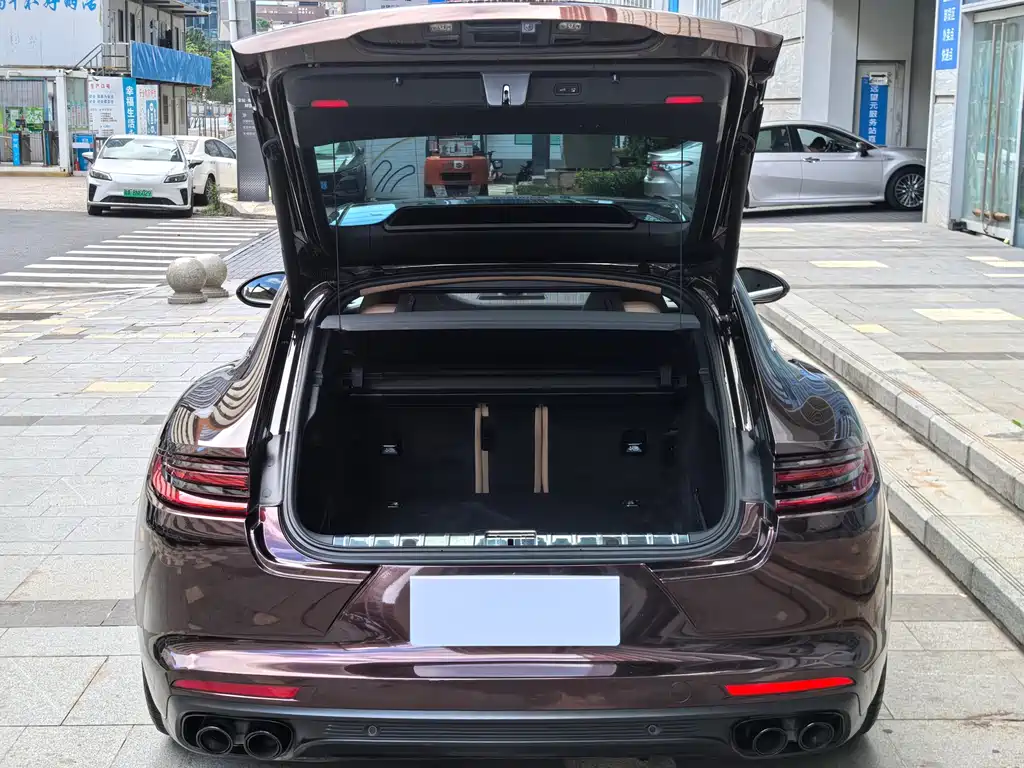 Porsche Panamera 2018 — фото 13