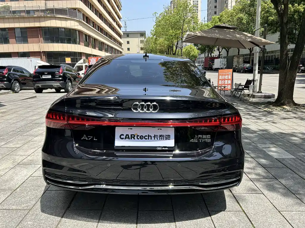 Audi A7L 2024 — фото 3