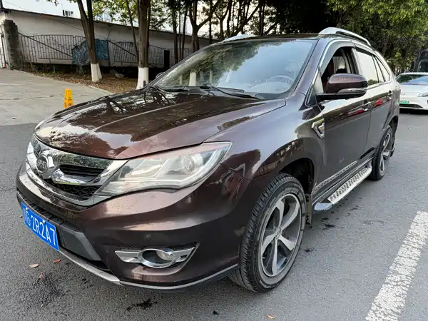 BYD S7 2015