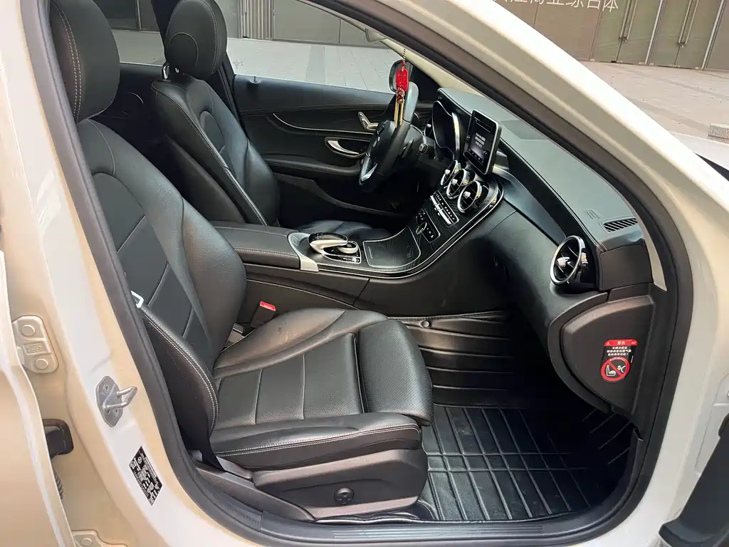 Mercedes-Benz C-Class 2018 — фото 22