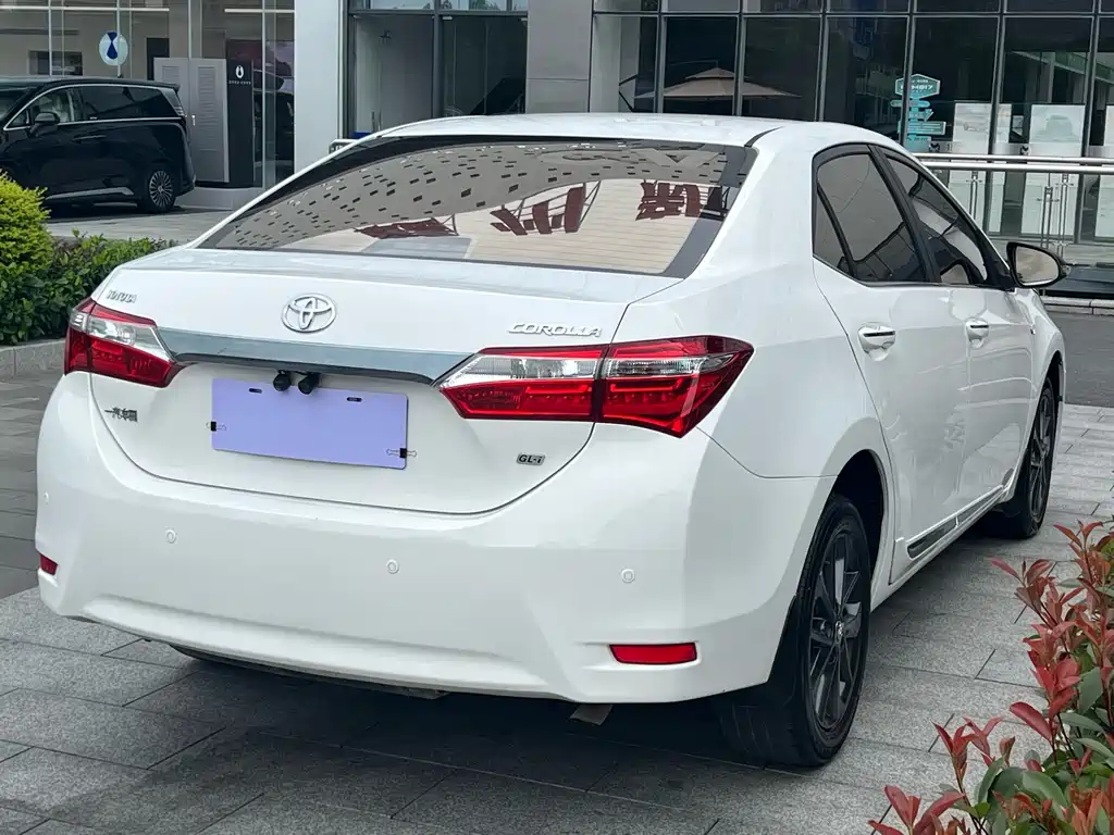Toyota Corolla 2016 — фото 7
