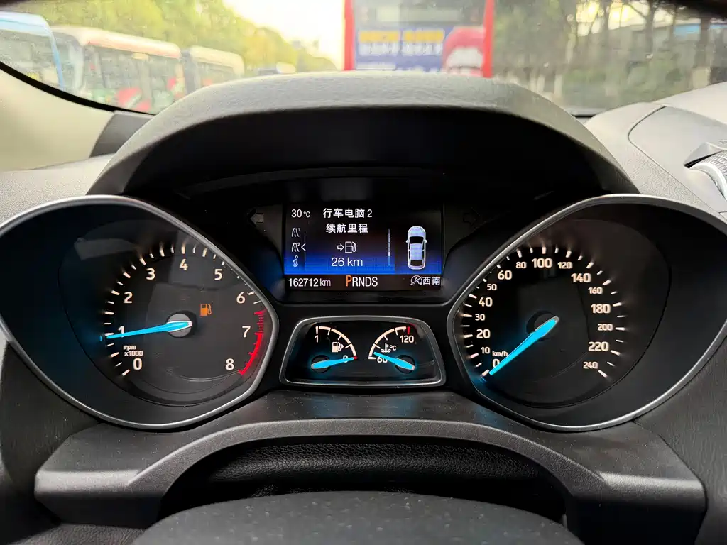 Ford Kuga 2017 — фото 16