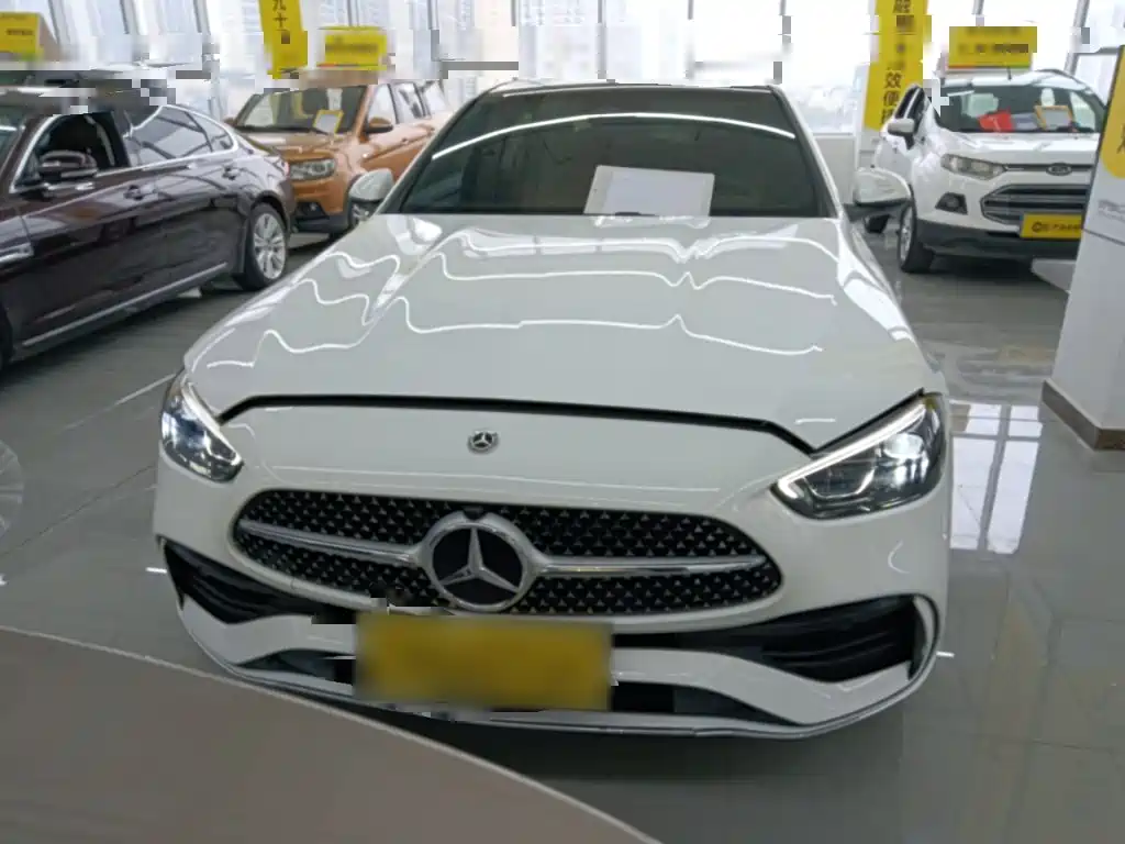 Mercedes-Benz C-Class 2024