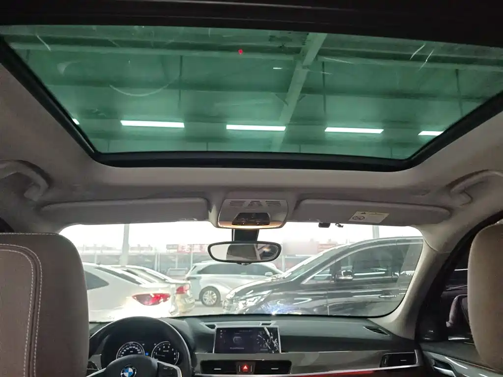 BMW X1 2019 — фото 11