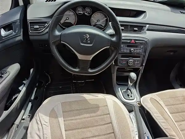Peugeot 308 2014