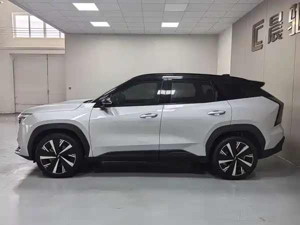 Geely Boyue L 2023
