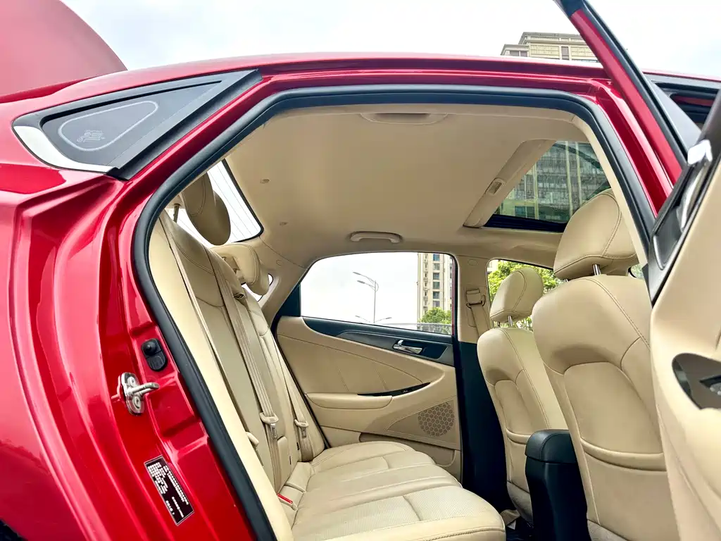 Changan Eado 2016 — фото 26