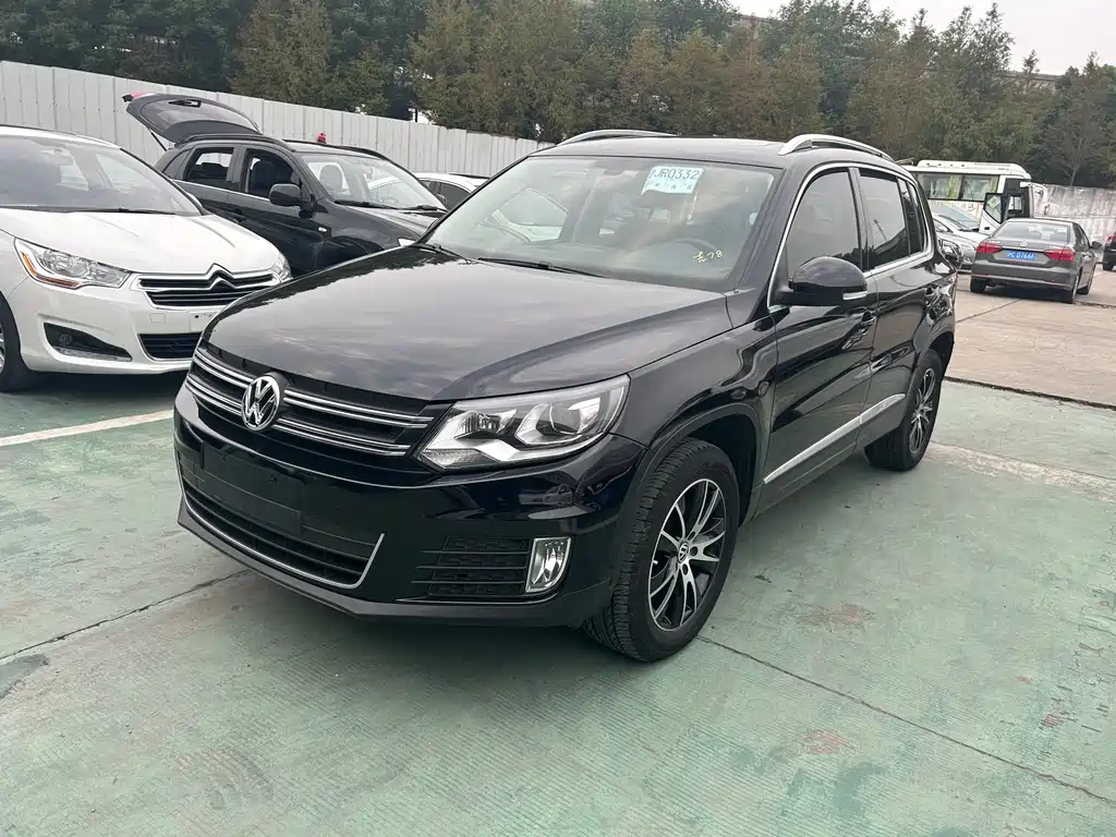 Volkswagen Tiguan 2016 — фото 1