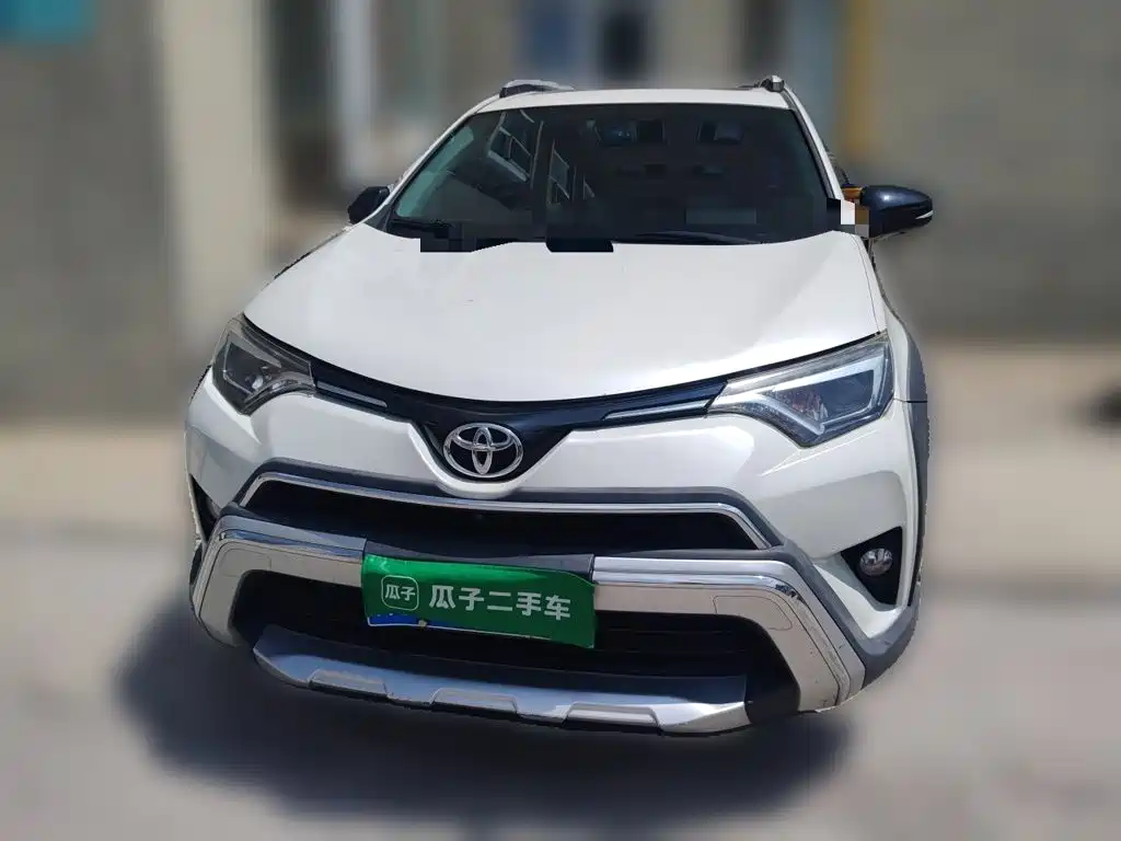 Toyota RAV4 2019 — фото 24