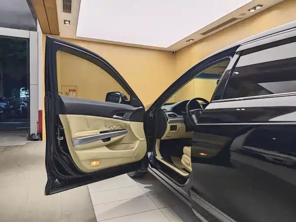 Honda Crosstour 2011