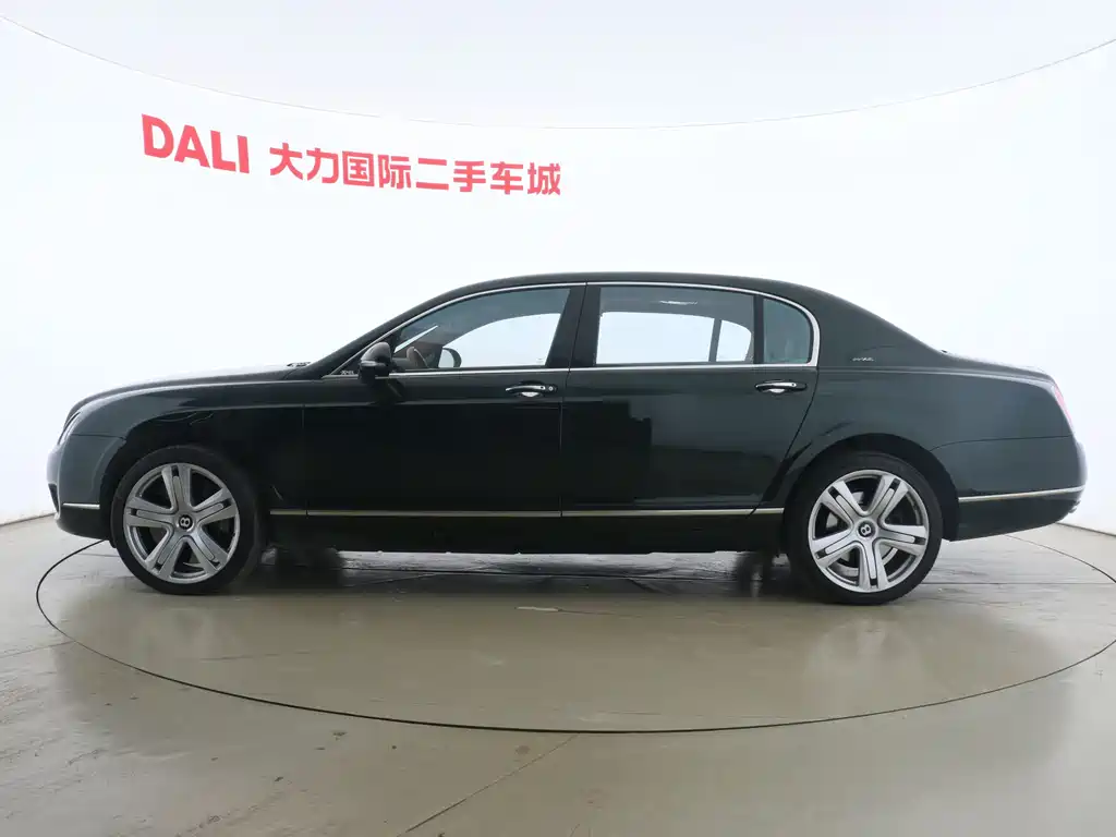 Bentley Flying Spur 2011 — фото 18