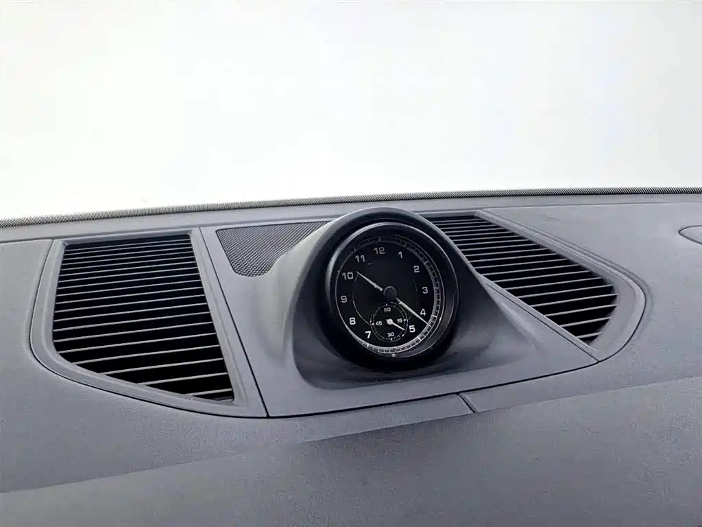 Porsche Macan 2023 — фото 15