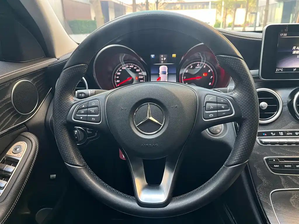 Mercedes-Benz C-Class 2018 — фото 35