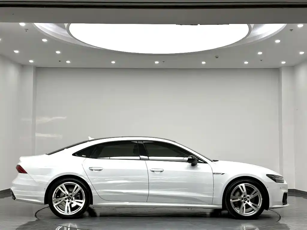 Audi A7L 2023 — фото 3
