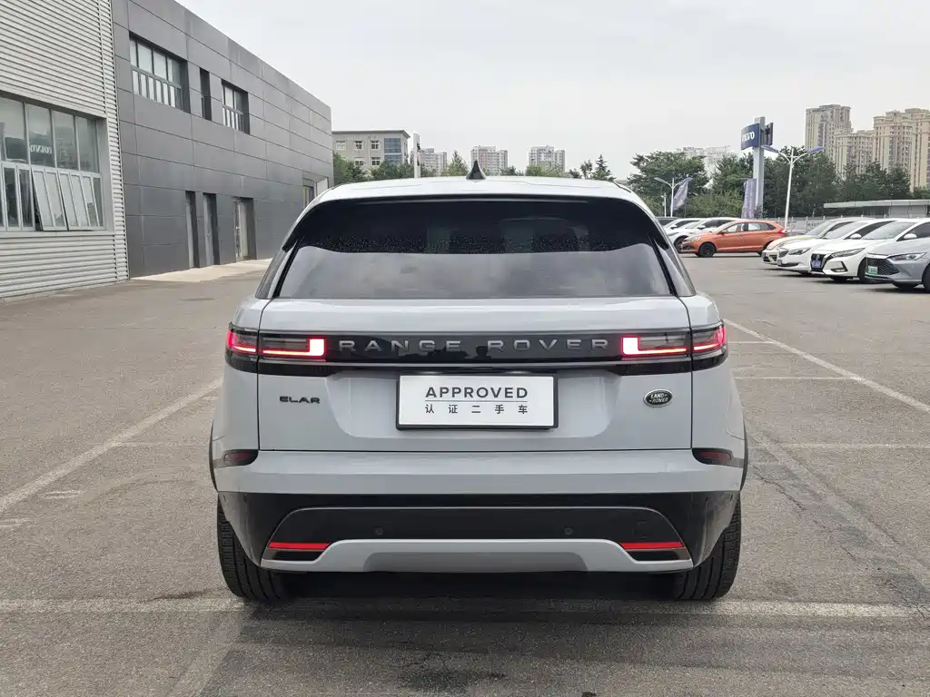 Land Rover Velar 2025