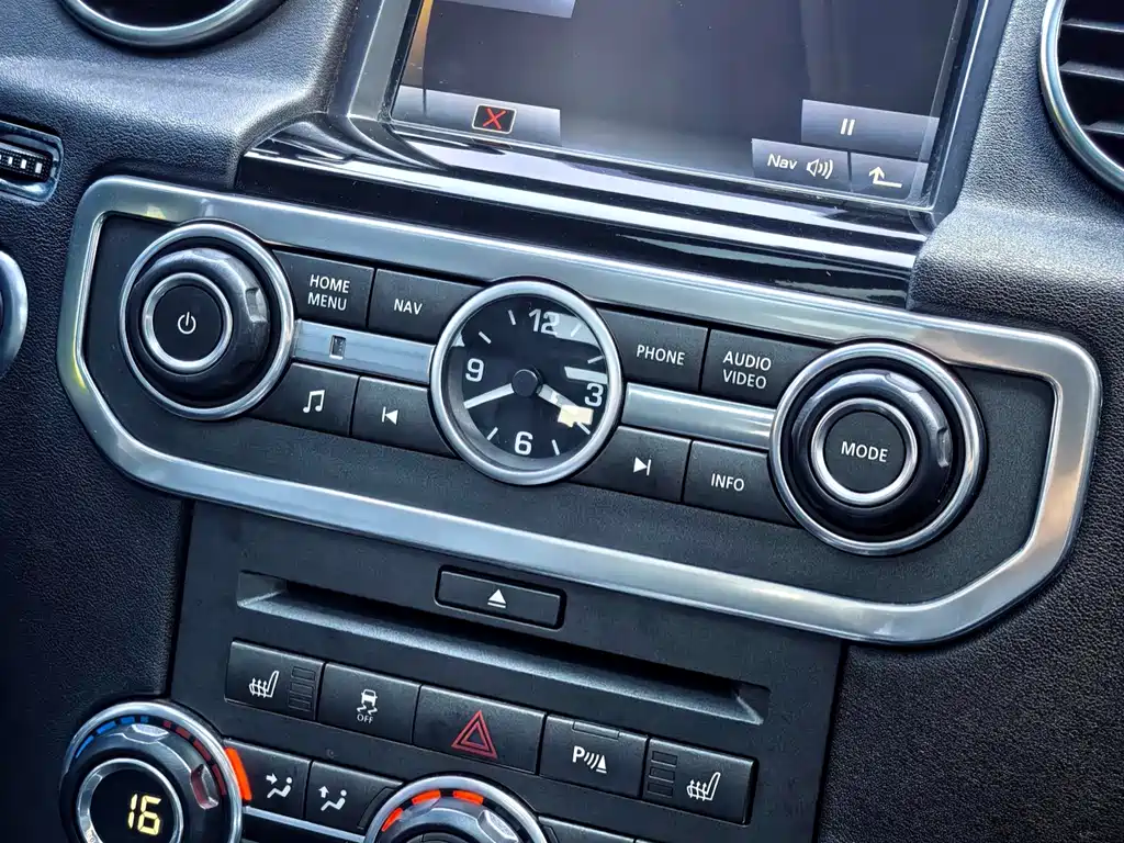Land Rover Discovery 2011 — фото 23