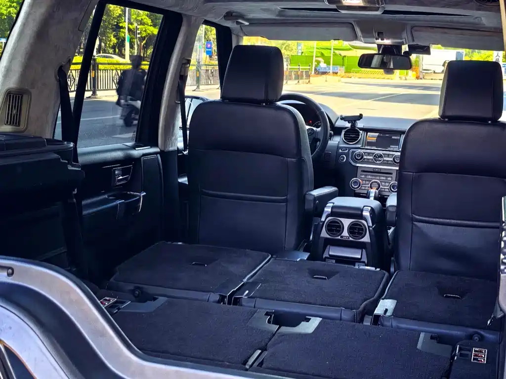 Land Rover Discovery 2011 — фото 44