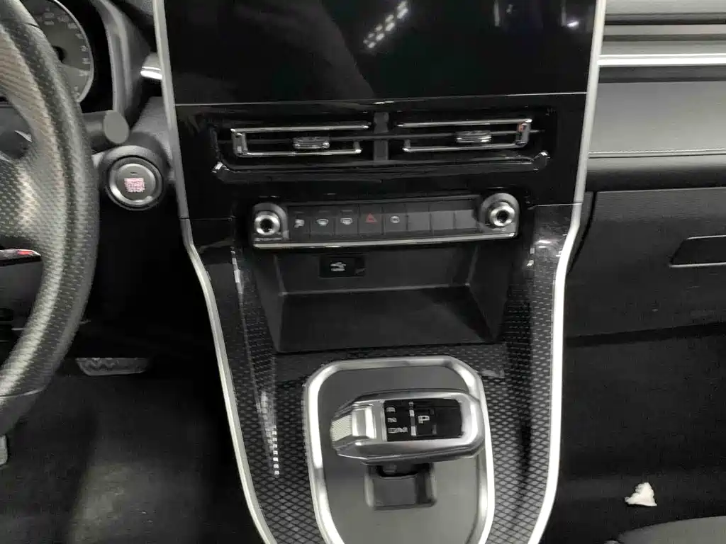 Haval M6 2023 — фото 14